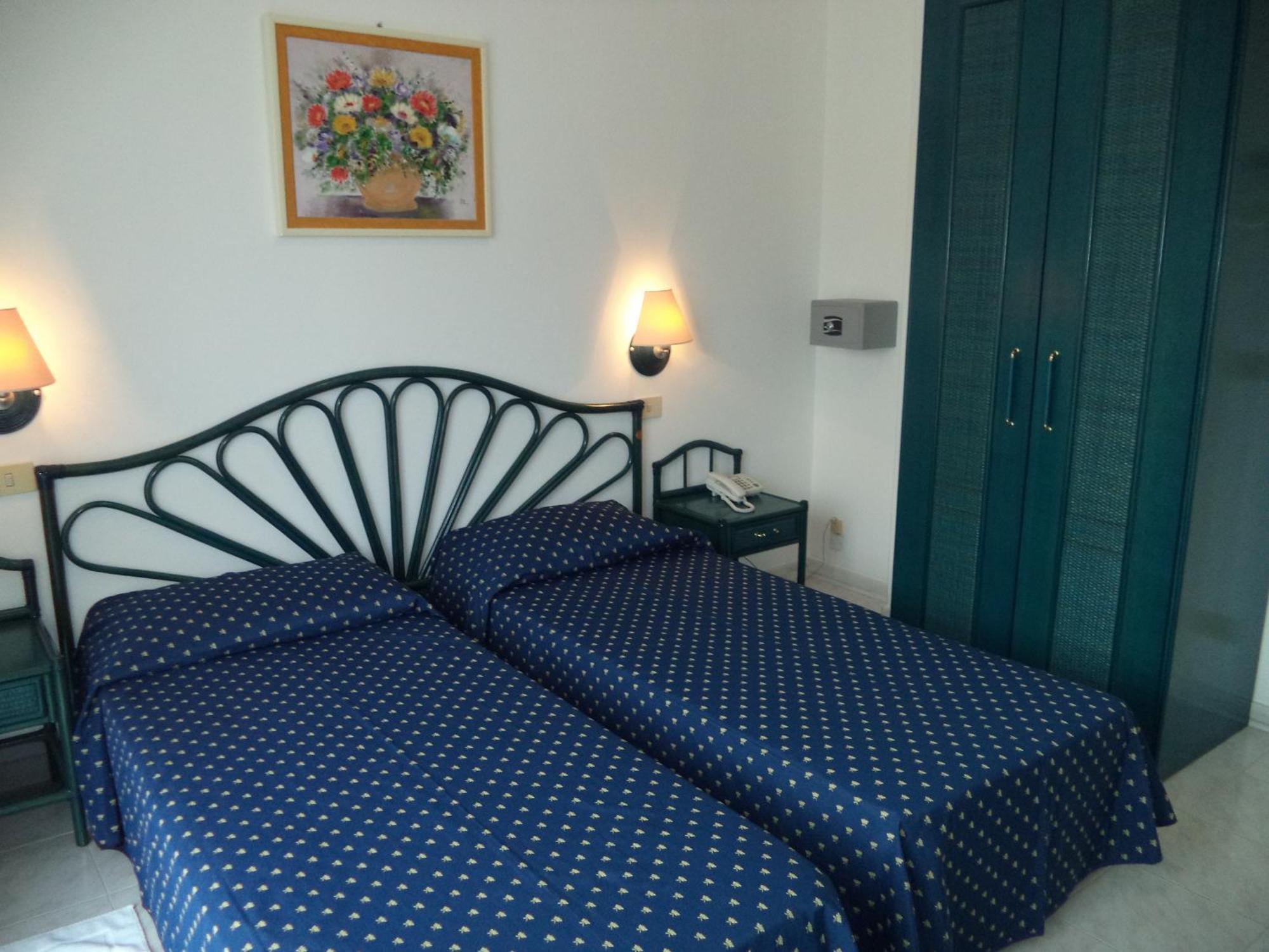Hotel Miramare Diano Marina Rum bild